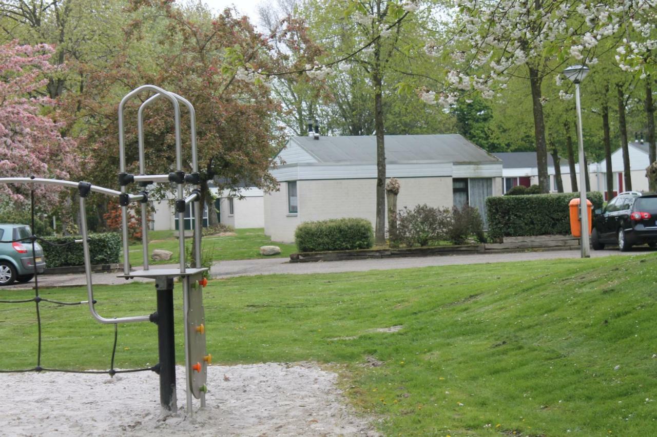Rustige, Gelijkvloerse Vakantiewoning Met 2 Slaapkamers In Simpelveld, Zuid-Limburg מראה חיצוני תמונה